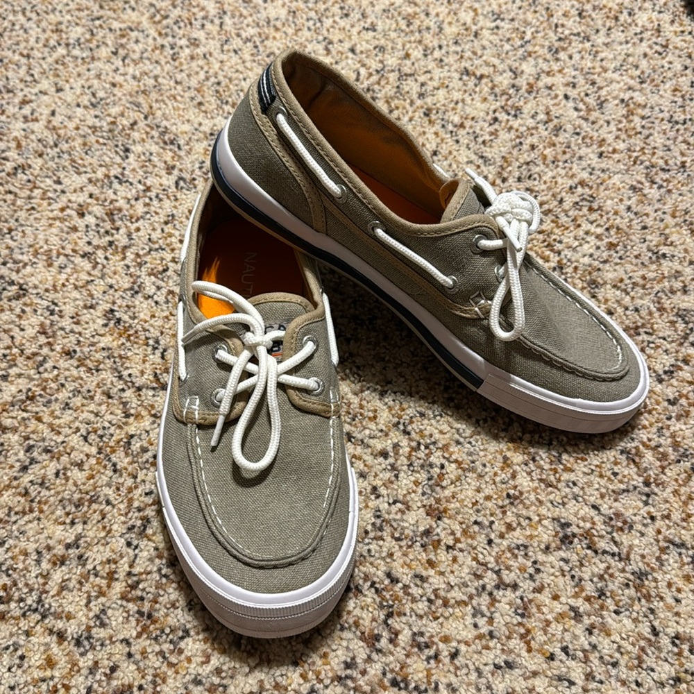 NAUTICA Men’s Boat shoes size 8.5